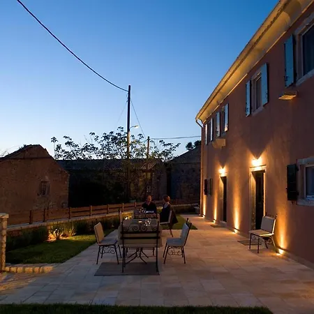 The Merchants House Peritheia