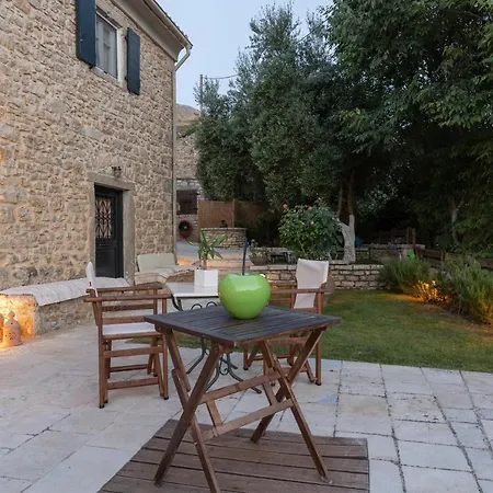 The Merchants House Pensionat Peritheia