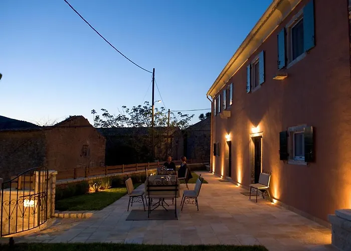 The Merchants House Peritheia